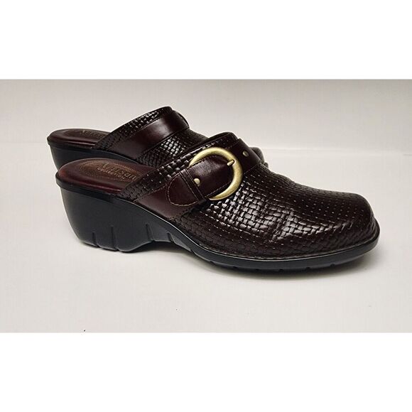 Clark's Artisan Slip-On Clogs Woven Leather Buckle Detail Burgundy 8.5M - Picture 3 of 12